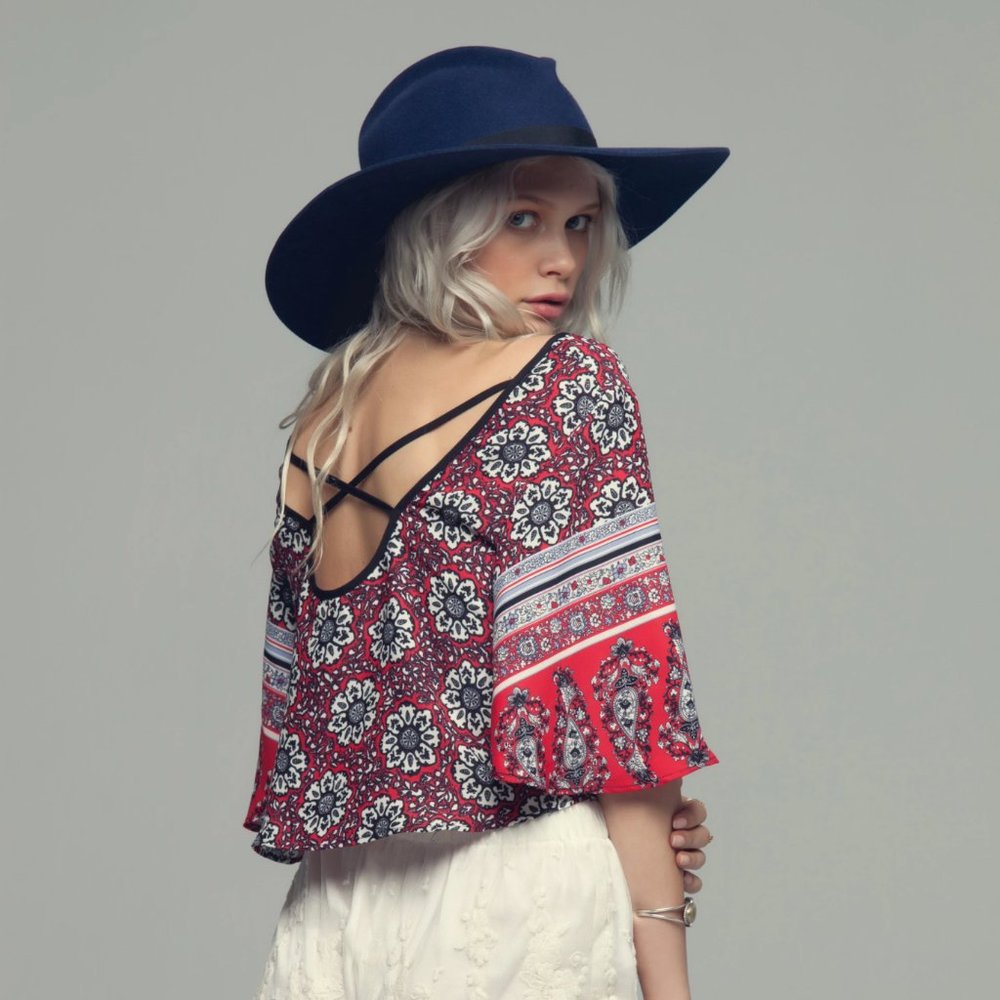 NWT Floral Cross Back Crop Top by Band of Gypsies